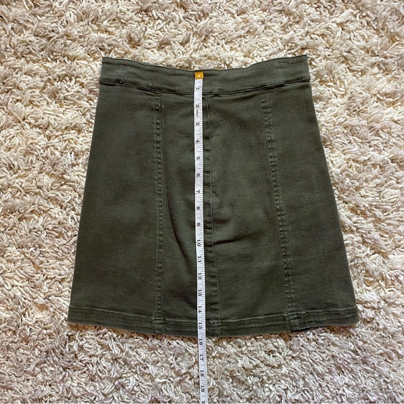 Olive Mini Skirt - Picture 3 of 4